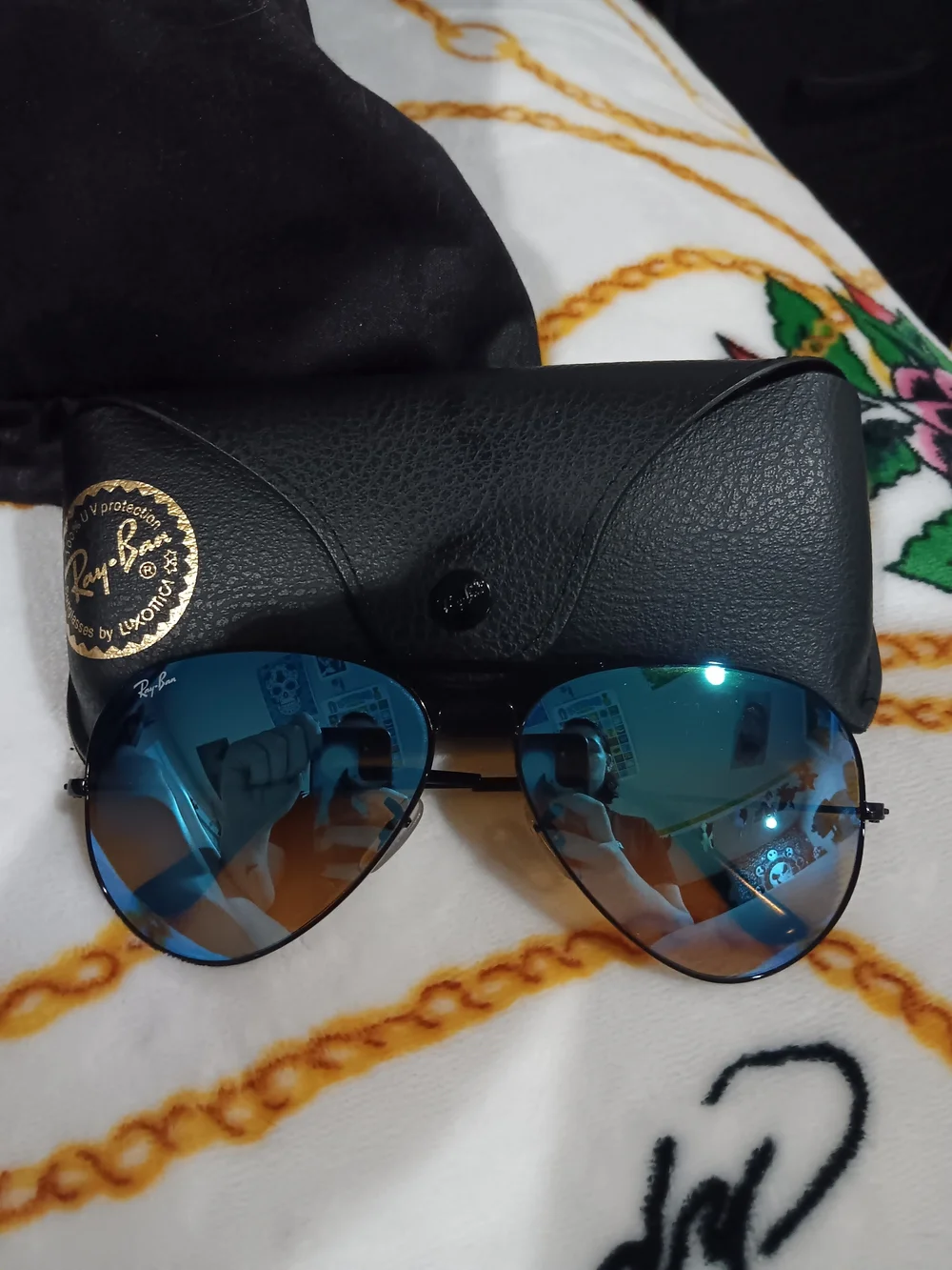 Ray-Ban Women’s Blue Gradient Mirrored Aviator Sunglasses